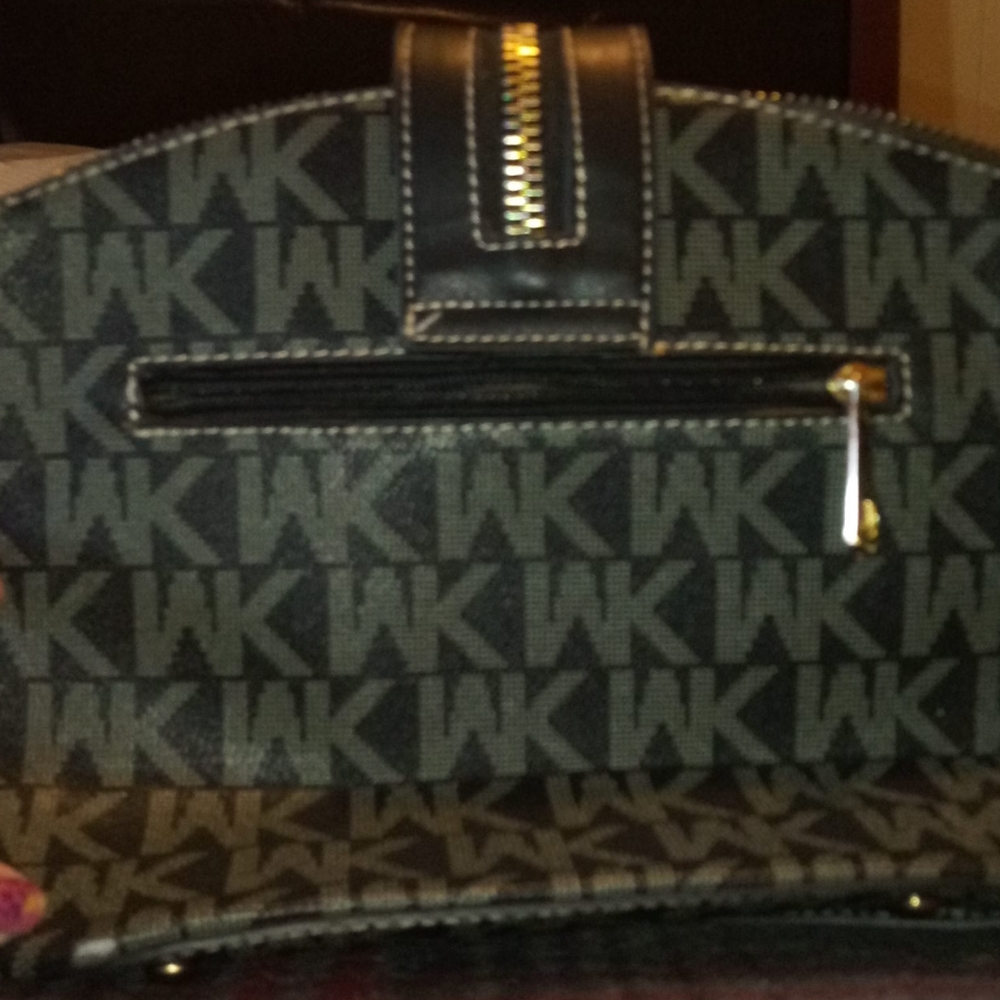 Bags - Picture 4 of 9